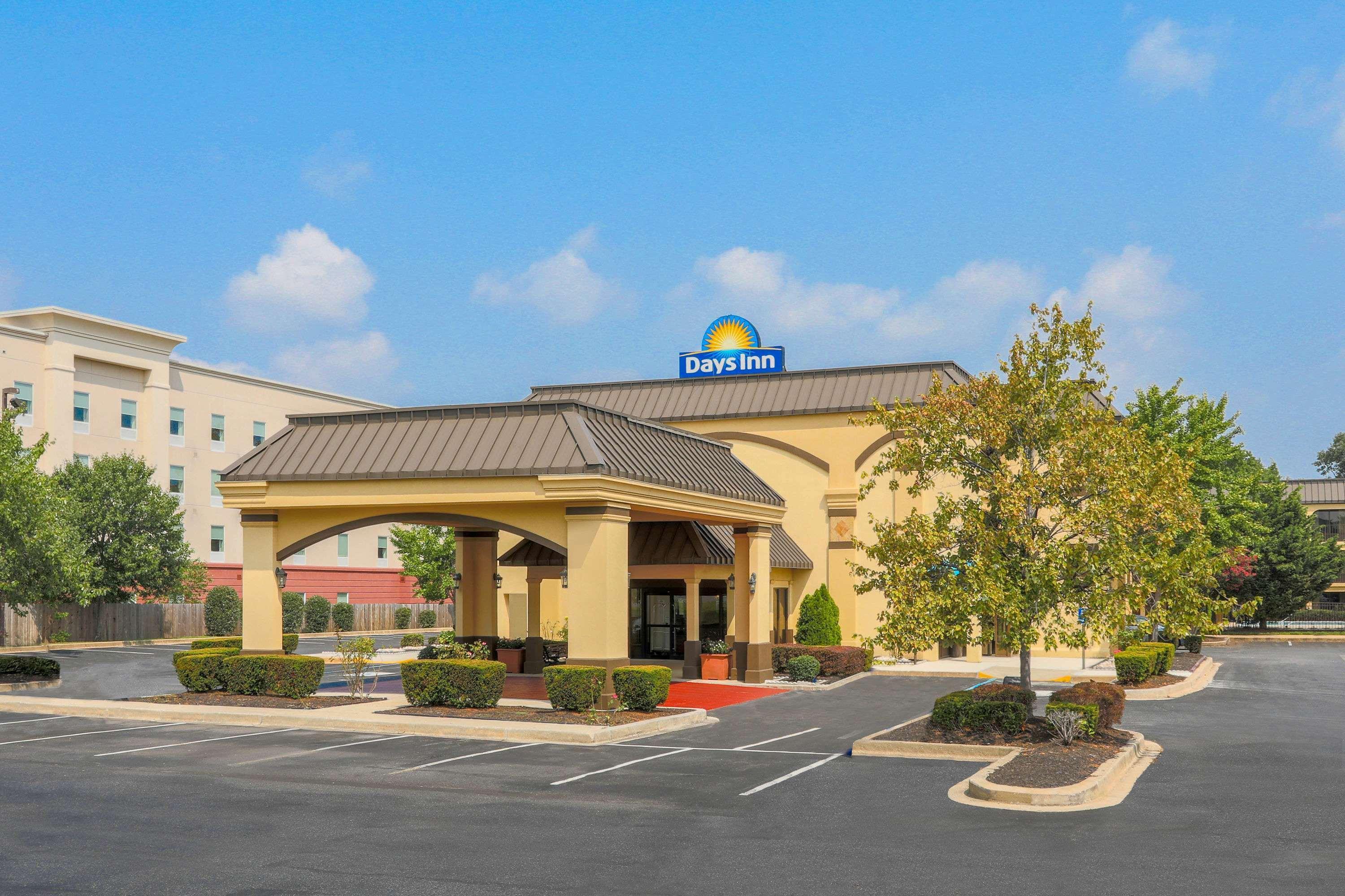 Days Inn By Wyndham Newark Wilmington Eksteriør billede
