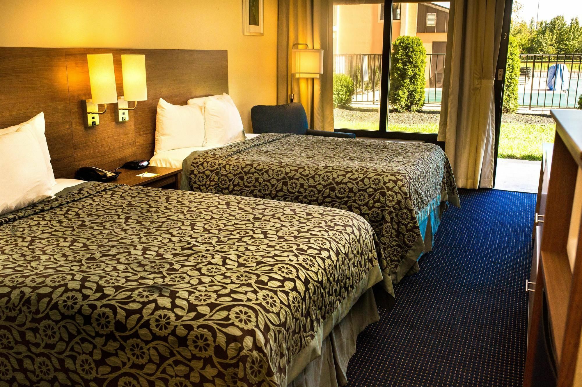 Days Inn By Wyndham Newark Wilmington Eksteriør billede
